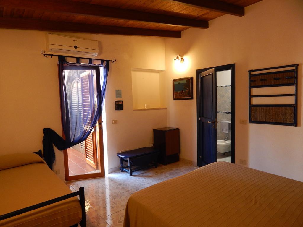 Casa Arcada Bed & Breakfast Vulcano  Cameră foto